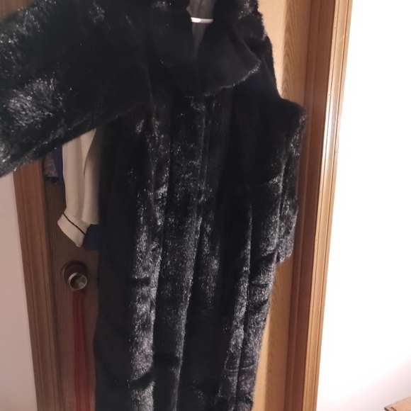 Dennis Basso Black Faux Fur Coat - Picture 2 of 6